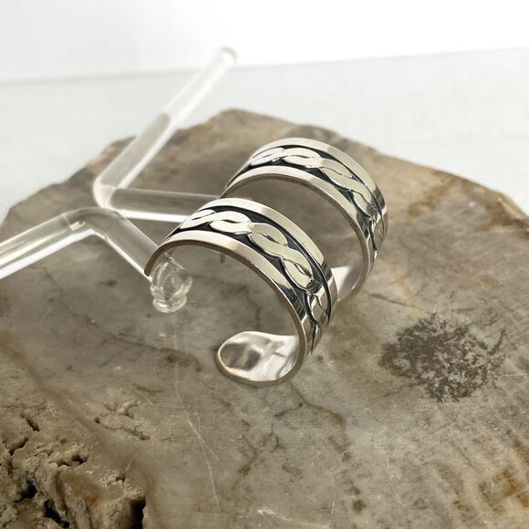 VTG Sterling Silver 925 Taxco Mexico Infinity 10MM Wide 1" Hoop Earrings - Picture 2 of 16